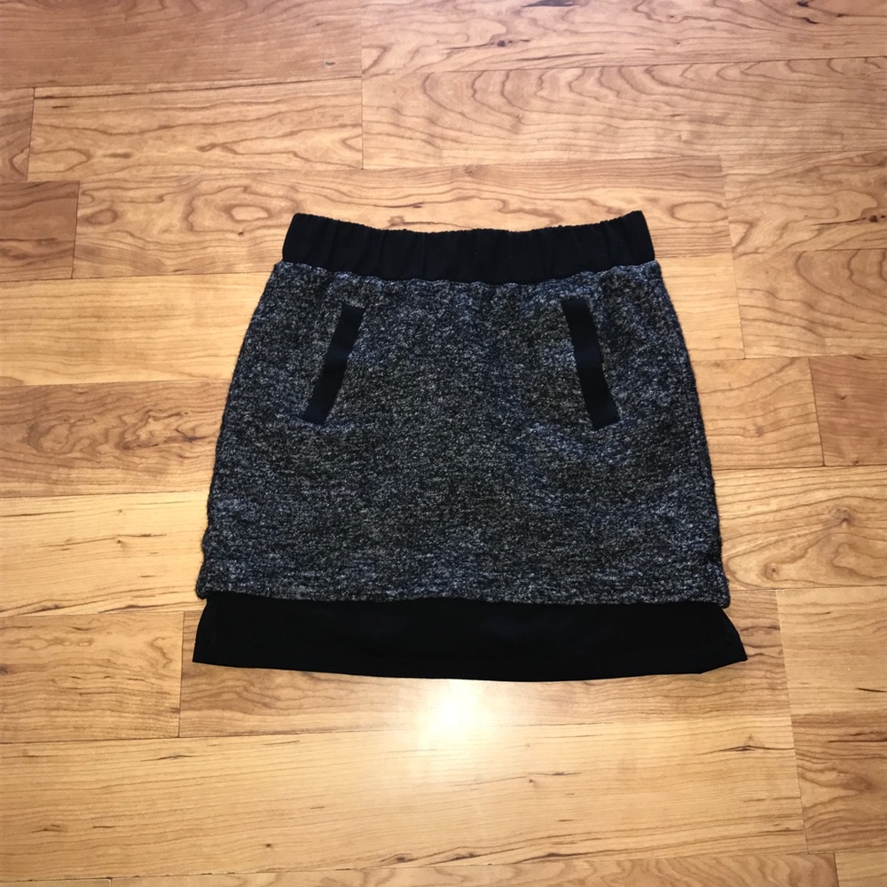 Loft Black Tweed•Skirt•XXS